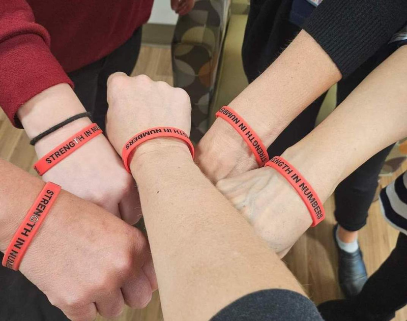Red wristbands 2